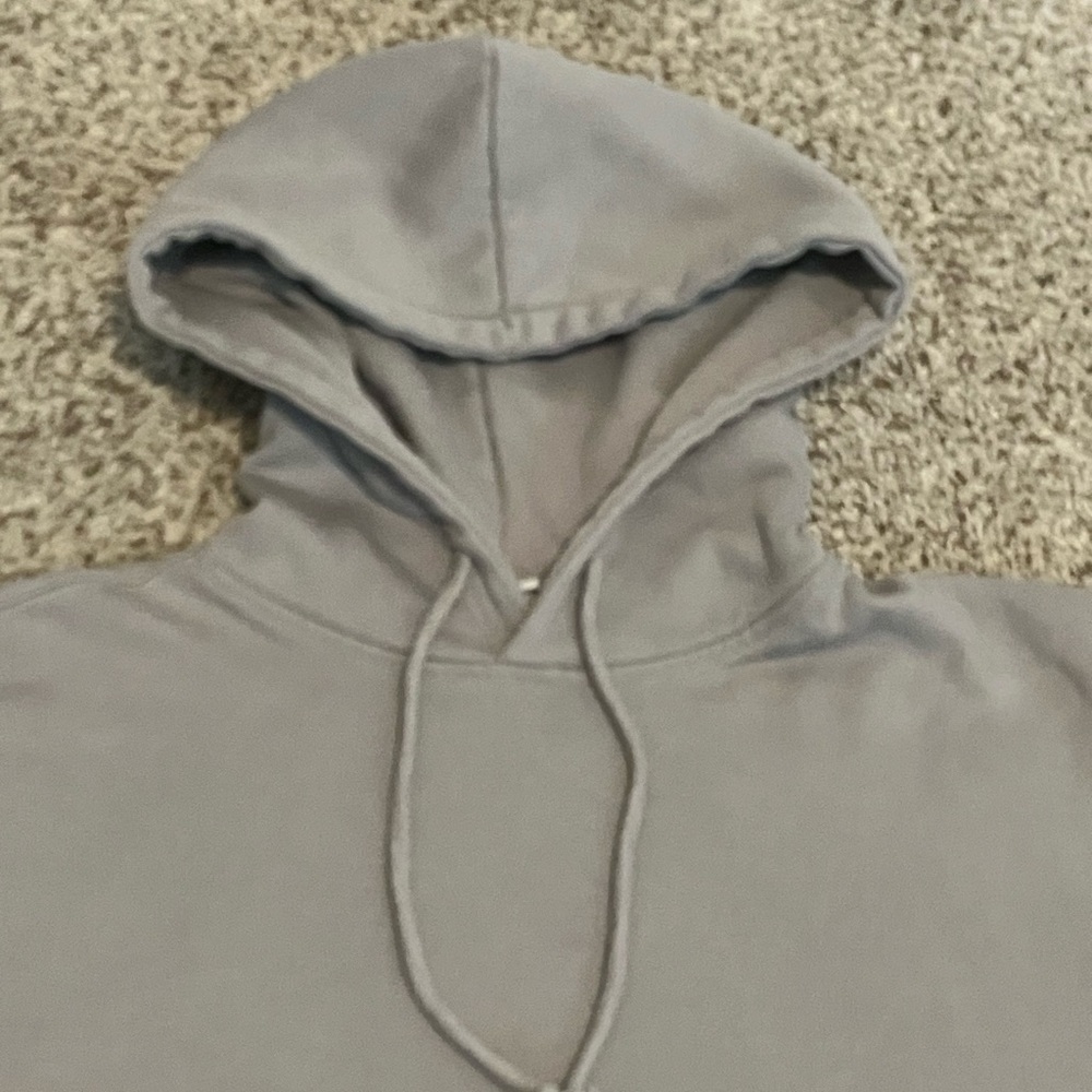 Women's Casual Light Gray Cropped Hoodie - Picture 5 of 10